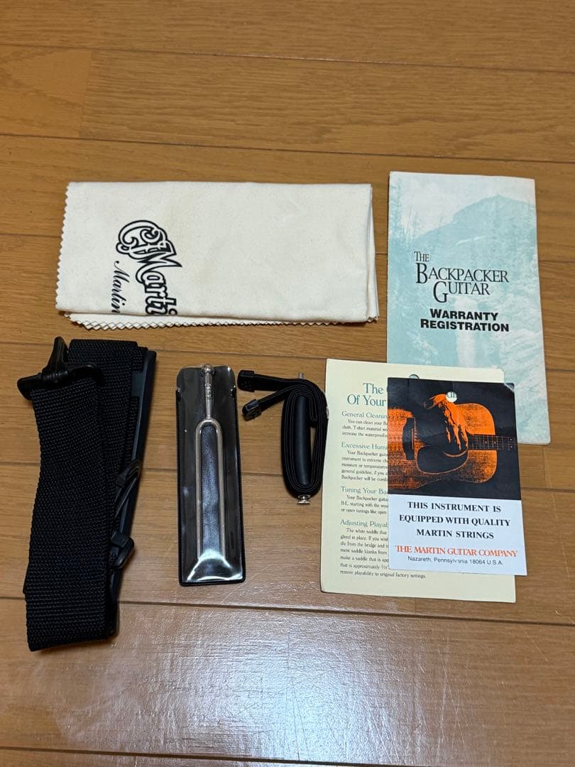 Martin backpacker ギター