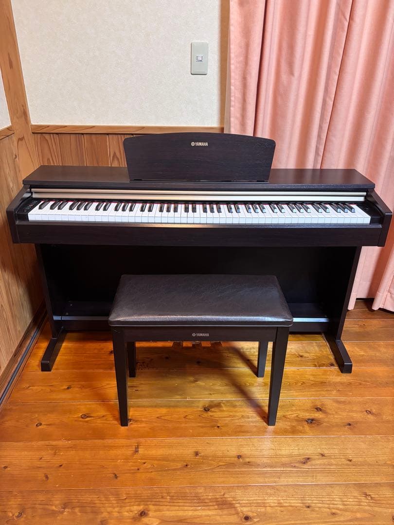 ヤマハ電子ピアノ　YDP-J151