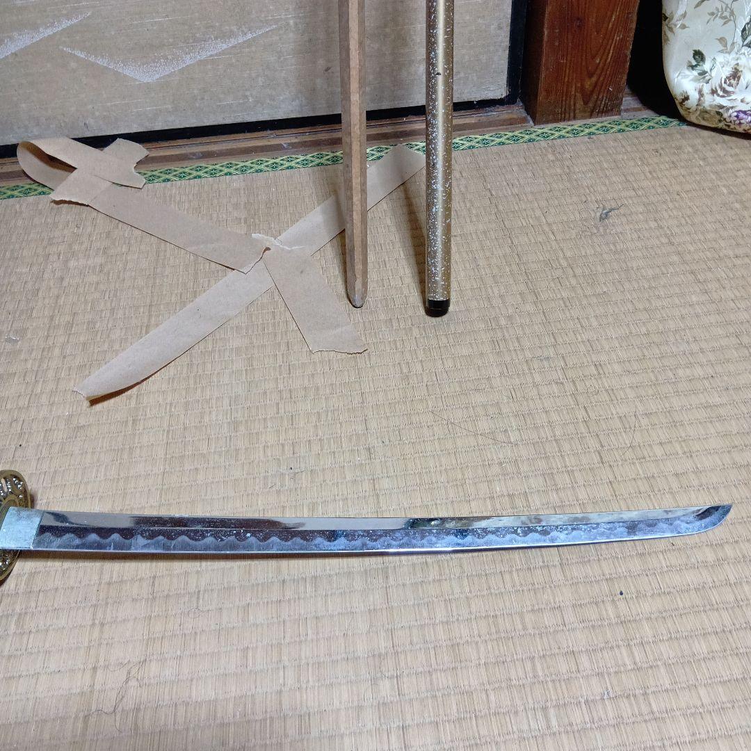 模造刀の太刀と小太刀と木刀の三本セット