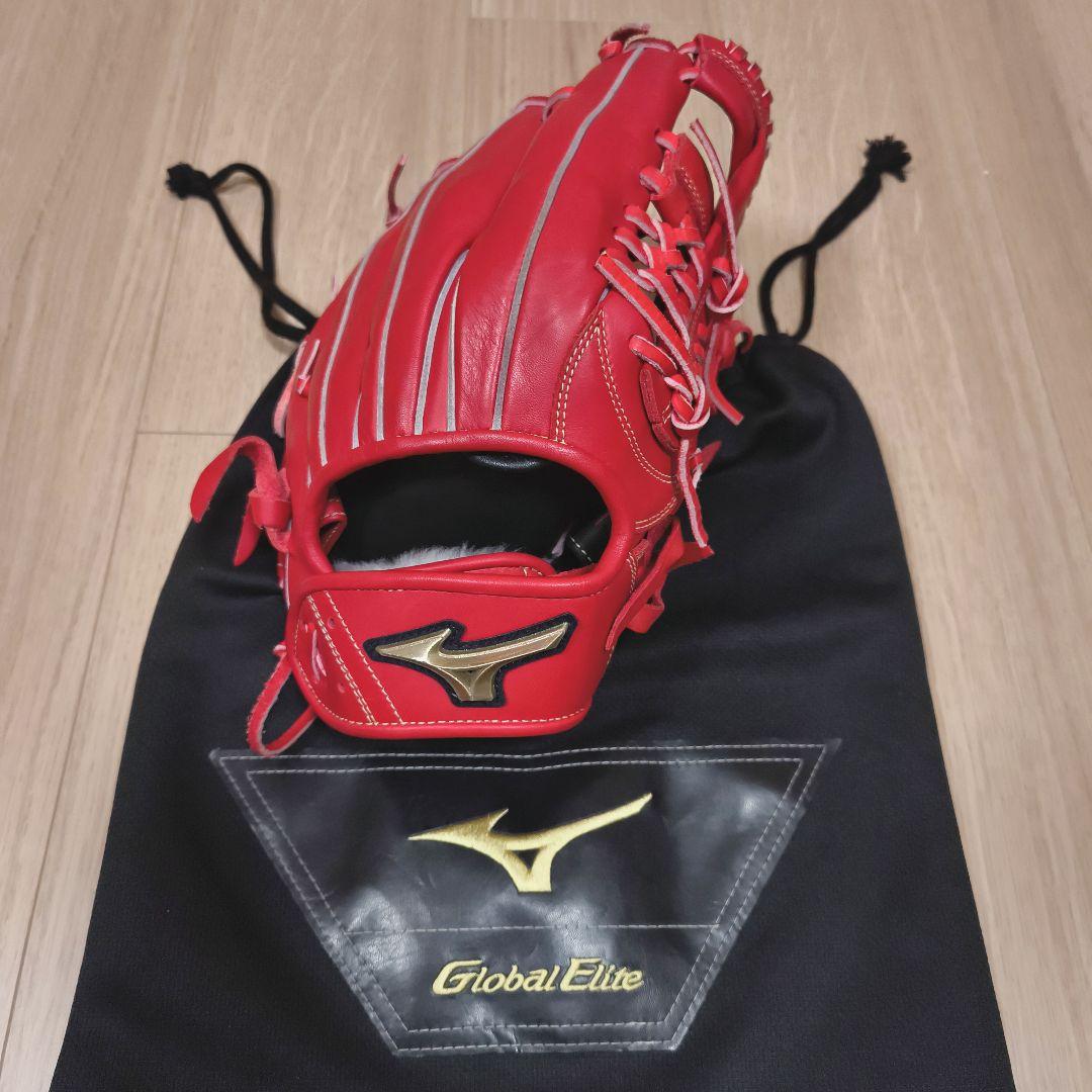 美品　MIZUNO グローバルエリート　大人用　軟式 内外野手グローブ　専用袋付