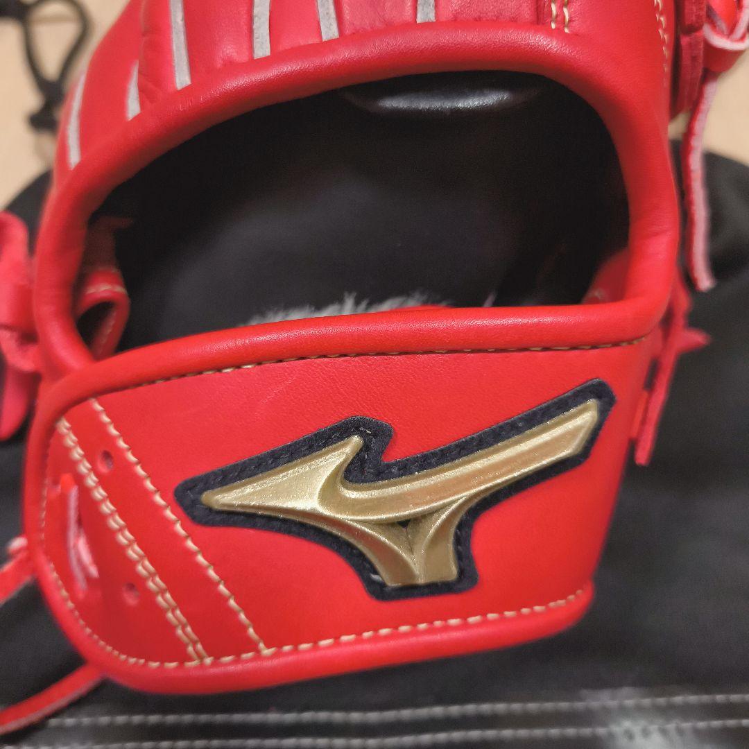 美品　MIZUNO グローバルエリート　大人用　軟式 内外野手グローブ　専用袋付