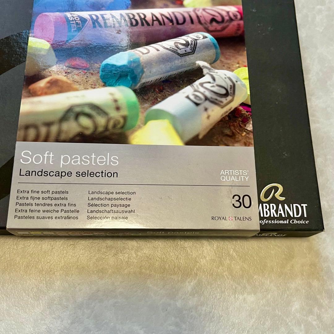 Rembrandt ソフトパステル 30色　フィキサチーフ付き　画材　セット