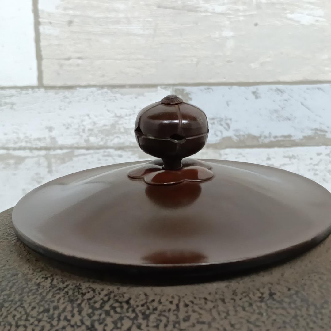 K113 茶道具 釜師 畠春斎 造 唐銅 鬼面風炉釜 茶釜 共箱 蓋物 三足