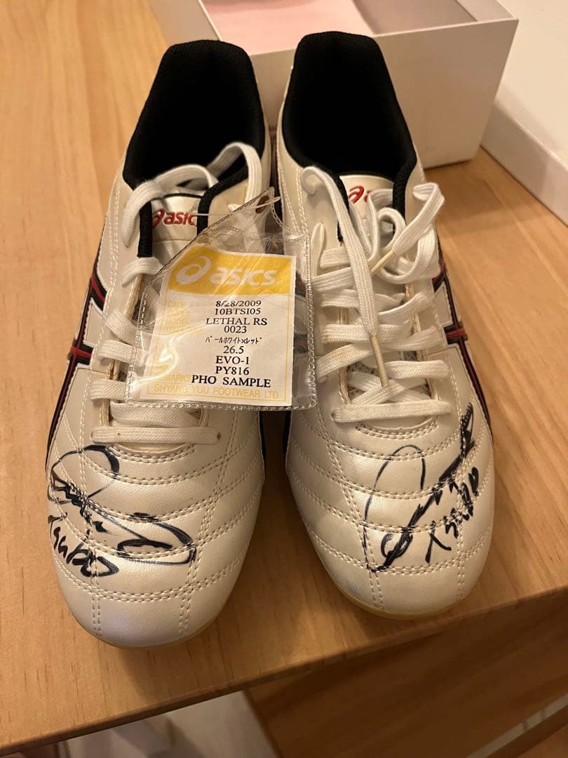 【新品未使用】坪井選手 サイン入りasicsスパイク