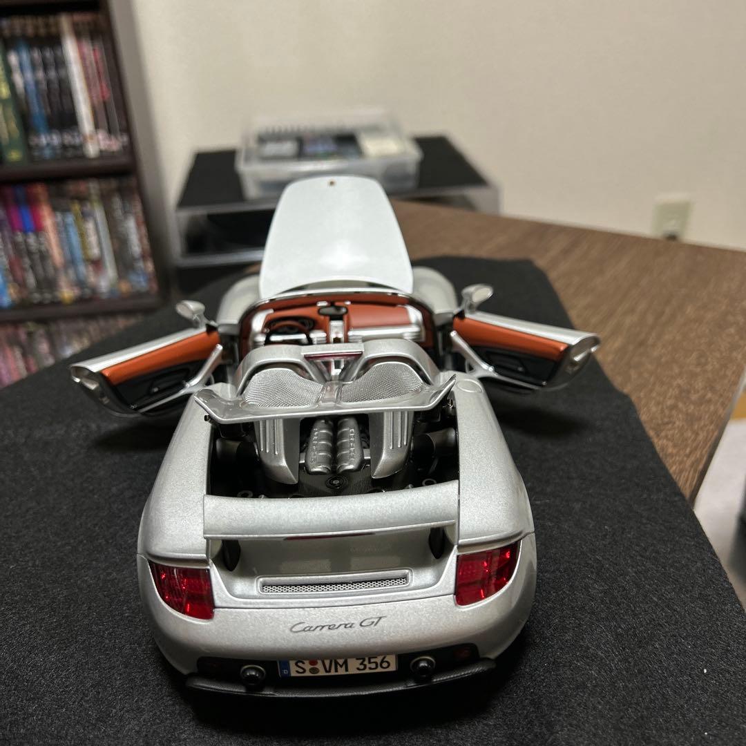 オートアート1/18 ポルシェ カレラGT