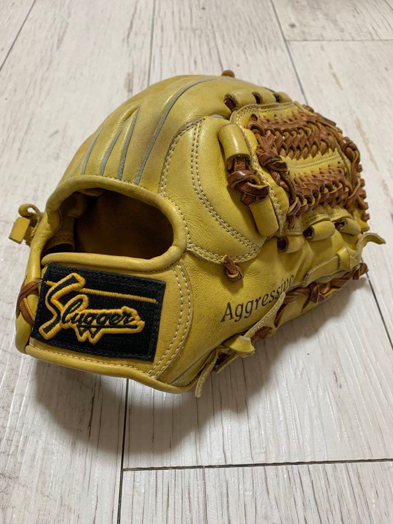 スラッガー　軟式グラブ