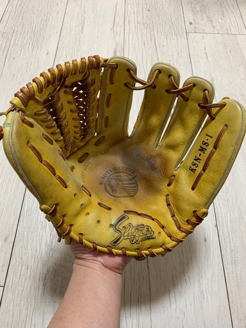 スラッガー　軟式グラブ
