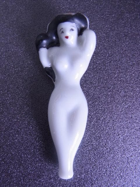 珍品！　裸婦　煙管　キセル　白磁　磁器　パイプ　喫煙具　遊郭　美人　古美術　昭和