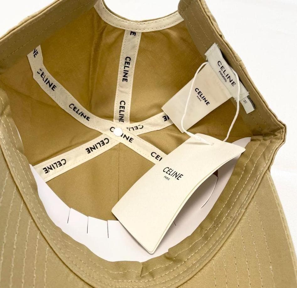 CELINE ベージュキャップ ロゴ刺繍