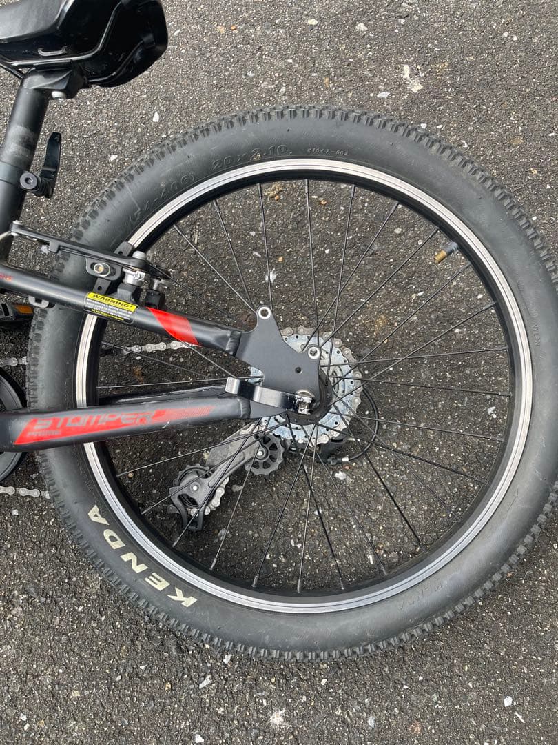 GT Stomper マウンテンバイク 黒/黄　キッズ 20インチ