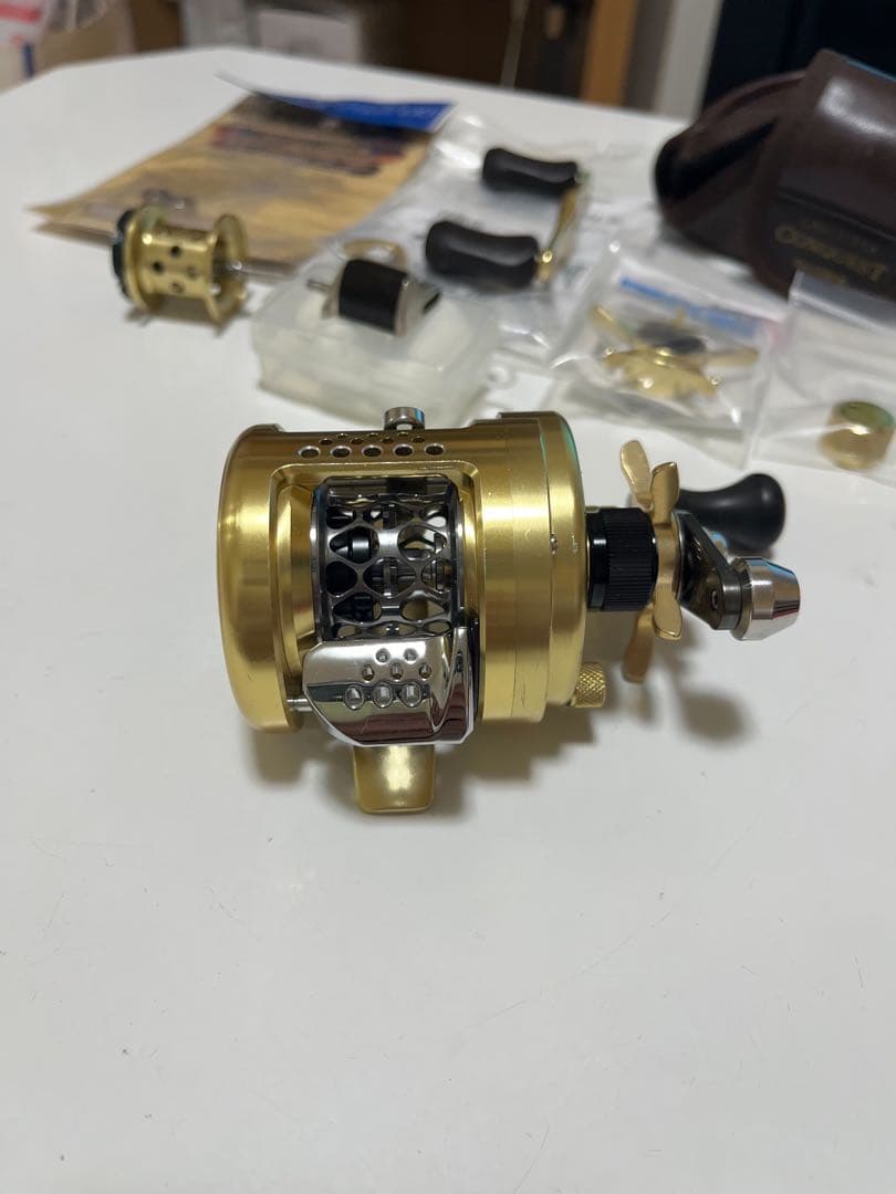 シマノ　カルカッタコンクエスト　50 アベイル　カスタム