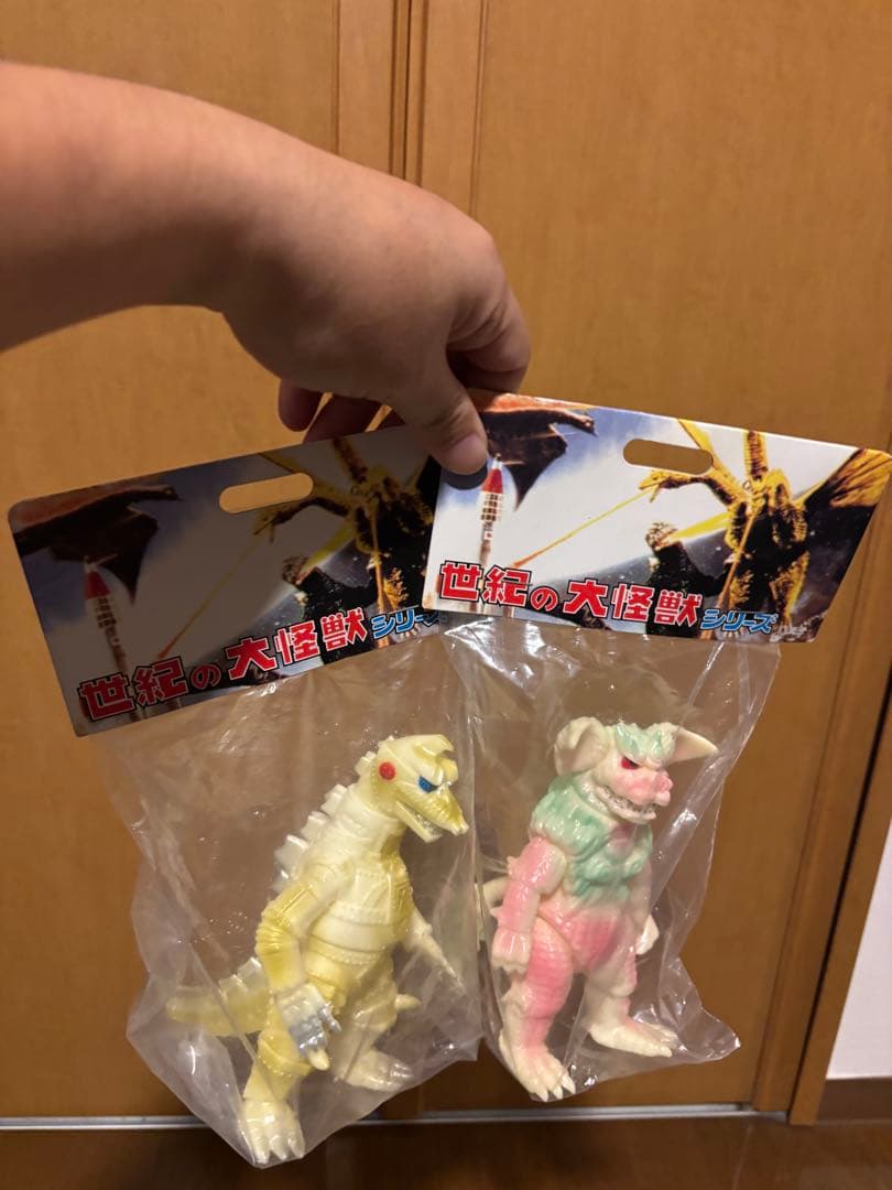 【新品】マーミット メカゴジラ対キングシーサー対決セット
