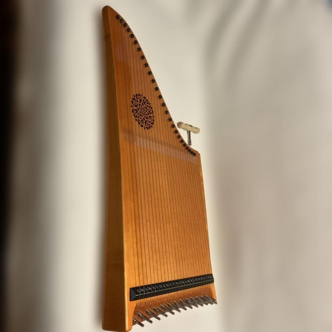 ヘルマンハープ ローレライシリーズ　ゴールド Mタイプ 25弦 2013年製