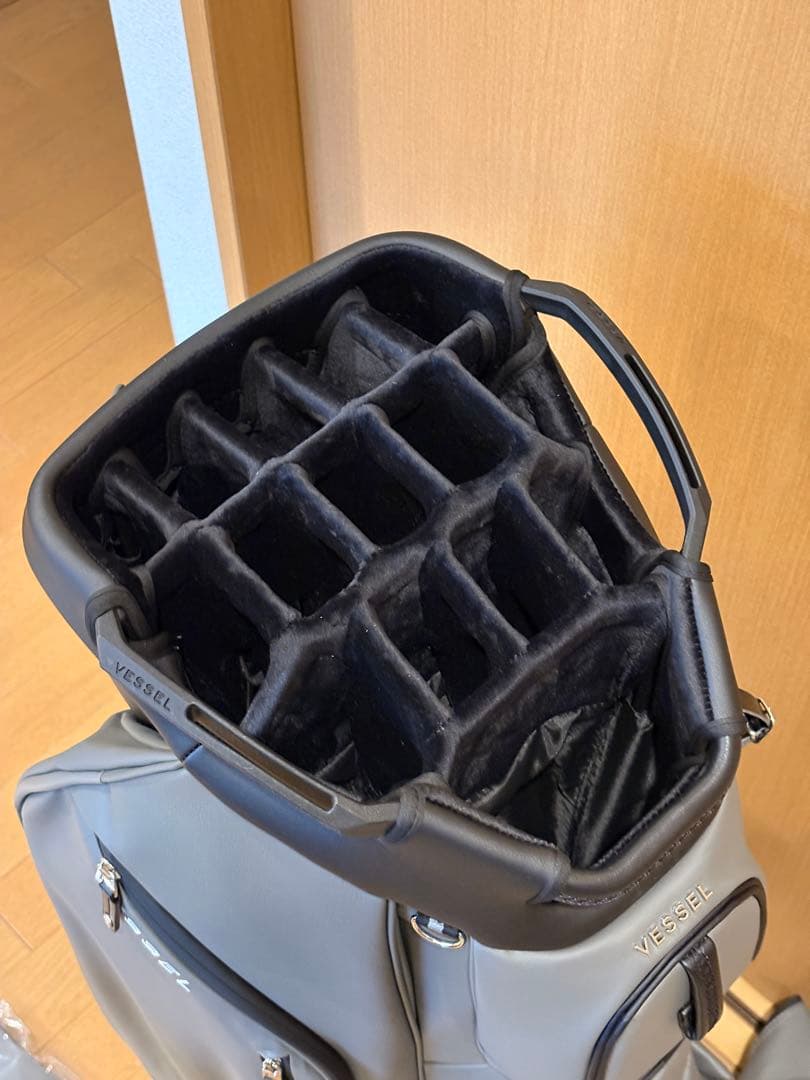 【新品日本未発売】2025 VESSEL Lux Cart II キャディバッグ