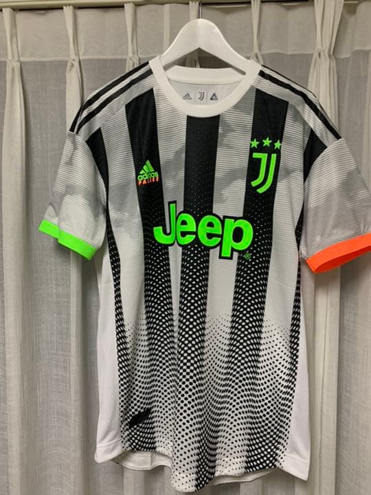 アディダス×ユベントス×パレス　トリプルコラボ　オーセンティック ジャージー
