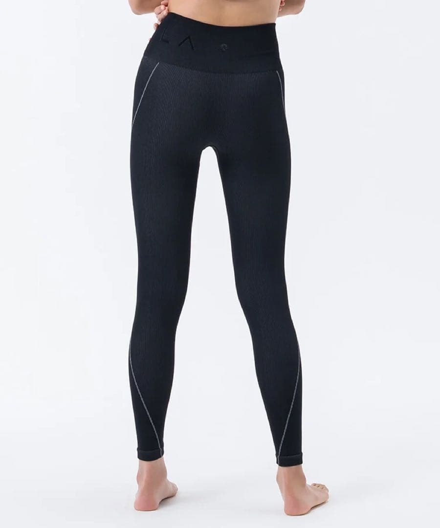 SUKALA カーヴクロスレギンス