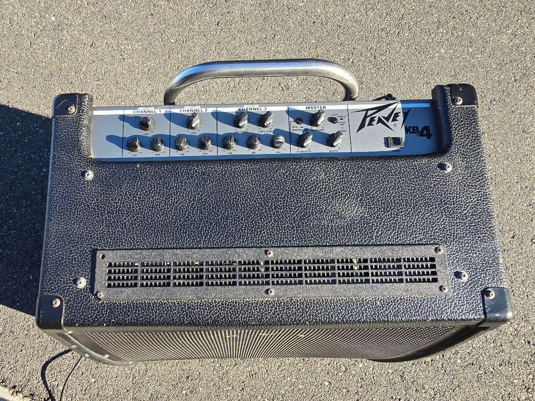 Peavey KB 4 キーボードアンプ