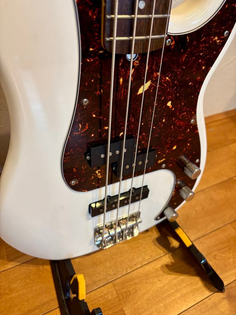 【極美品】Squier by Fender PJ ホワイト
