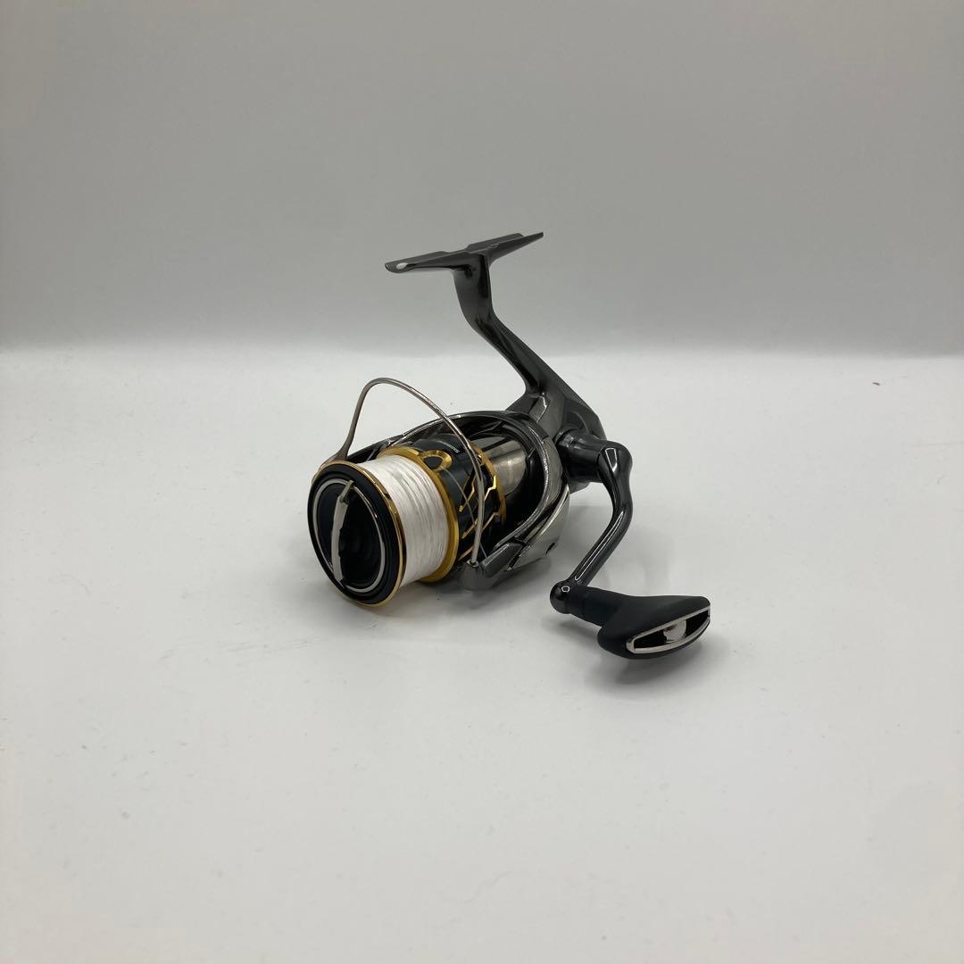 SHIMANO 20ツインパワー C3000XG スピニングリール