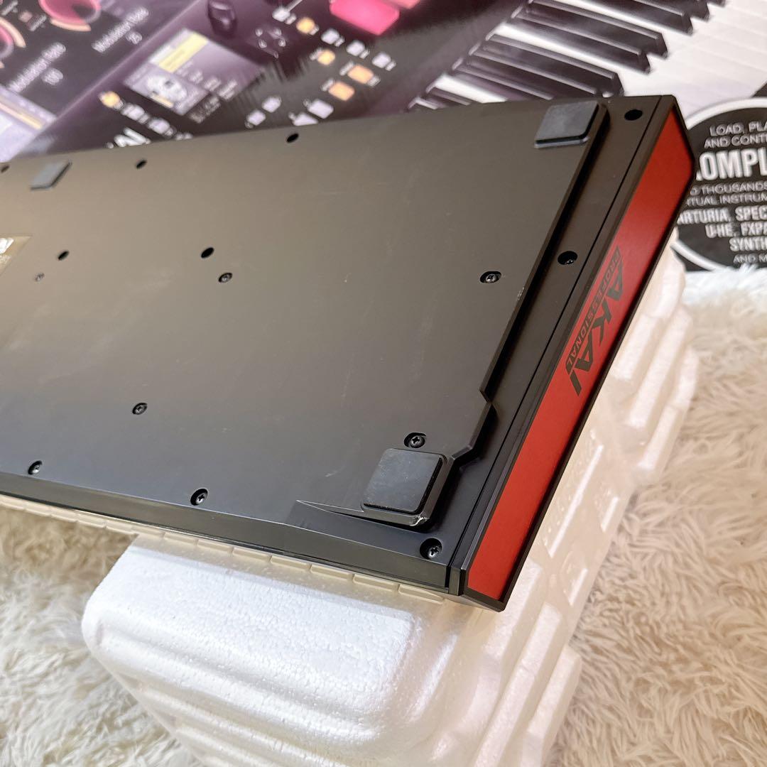 AKAI ADVANCE 61 MIDIキーボード コントローラー アカイ