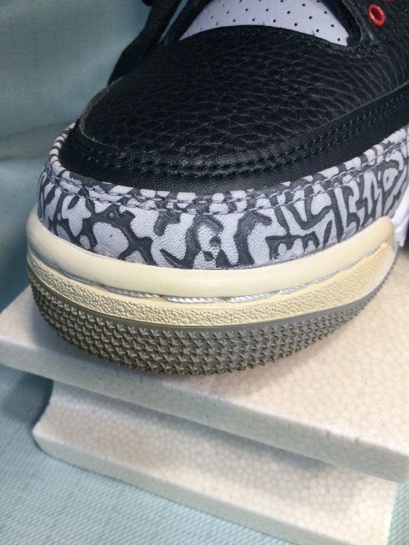 メンズ　バスケボールシューズ　AIR JODAN 3RETRO By NIKE