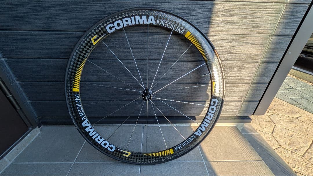 コリマ　MEDIUM カーボンフロントホイール ＋ブレーキシュー