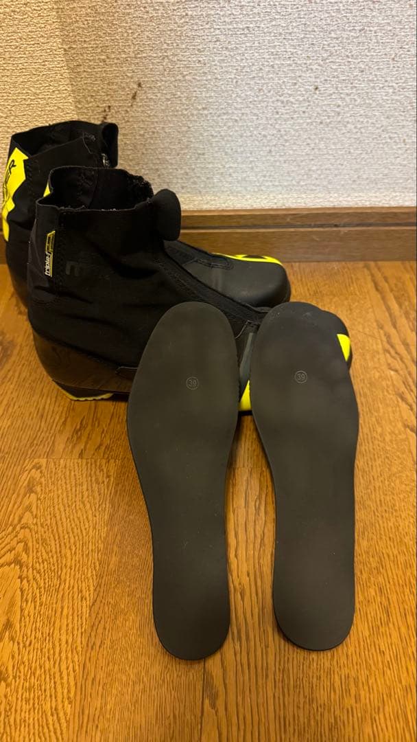 スキー ブーツ EU39 ブラック/イエロー