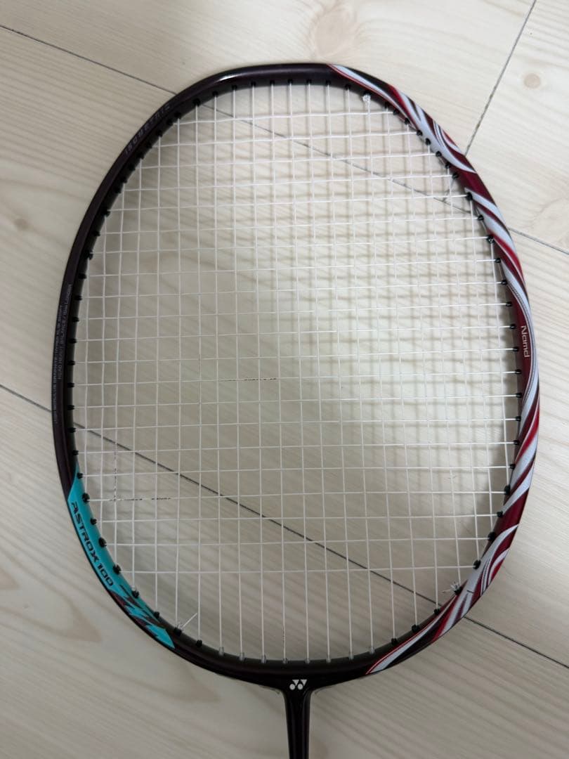 YONEX アストロクス100zz 美品ASTROX 100ZZ クレナイ