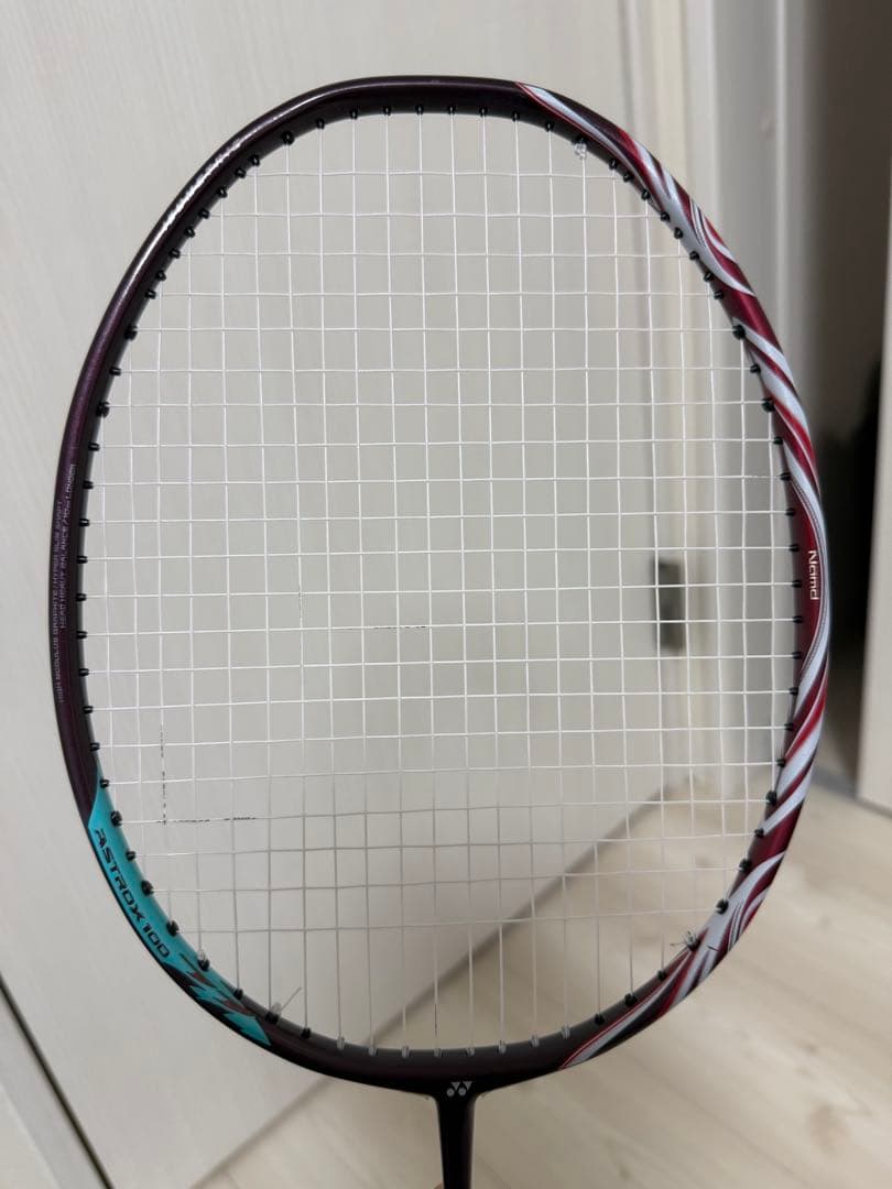YONEX アストロクス100zz 美品ASTROX 100ZZ クレナイ
