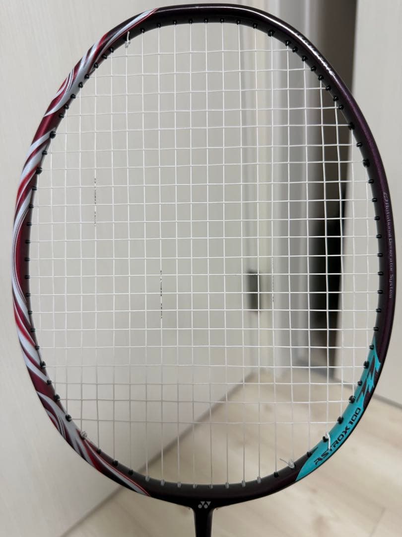 YONEX アストロクス100zz 美品ASTROX 100ZZ クレナイ
