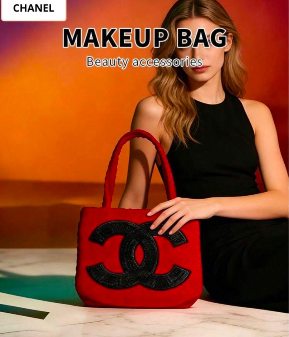 CHANEL メイクアップバッグ レッド