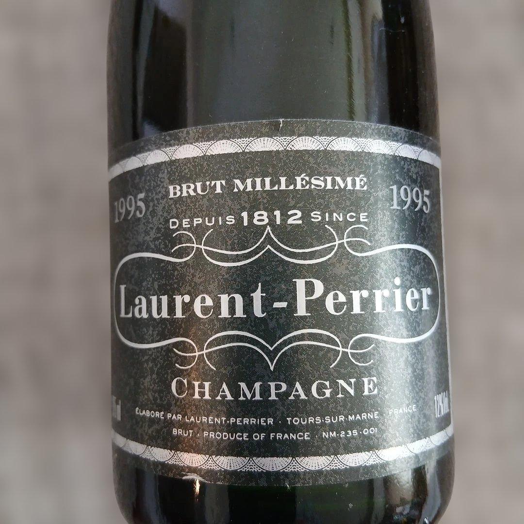 ローラン・ペリエ　 シャンパン　ブリュット　ミレジム　1995年 ハーフサイズ