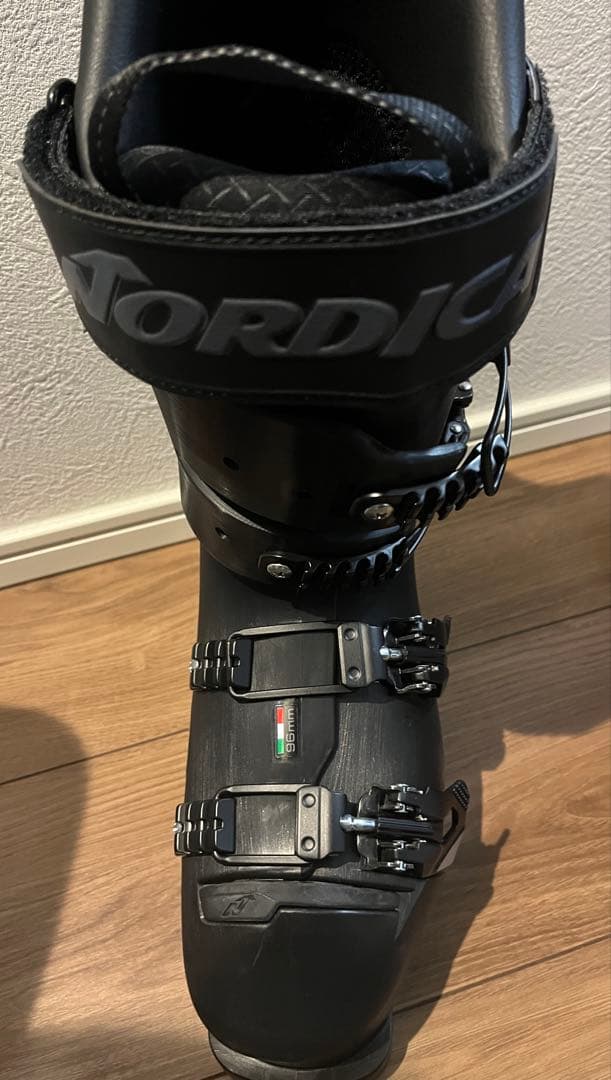 Nordica Dobermann 5 M.L.C. 25.5cm 新品未使用品