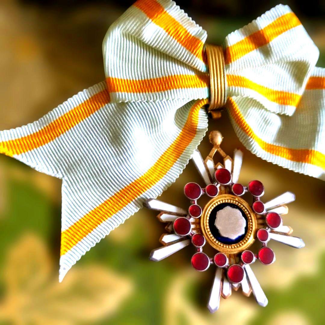 【最終価格】【美品・希少】勲五等瑞宝章 リボン婦人用 塗共箱・略綬付き