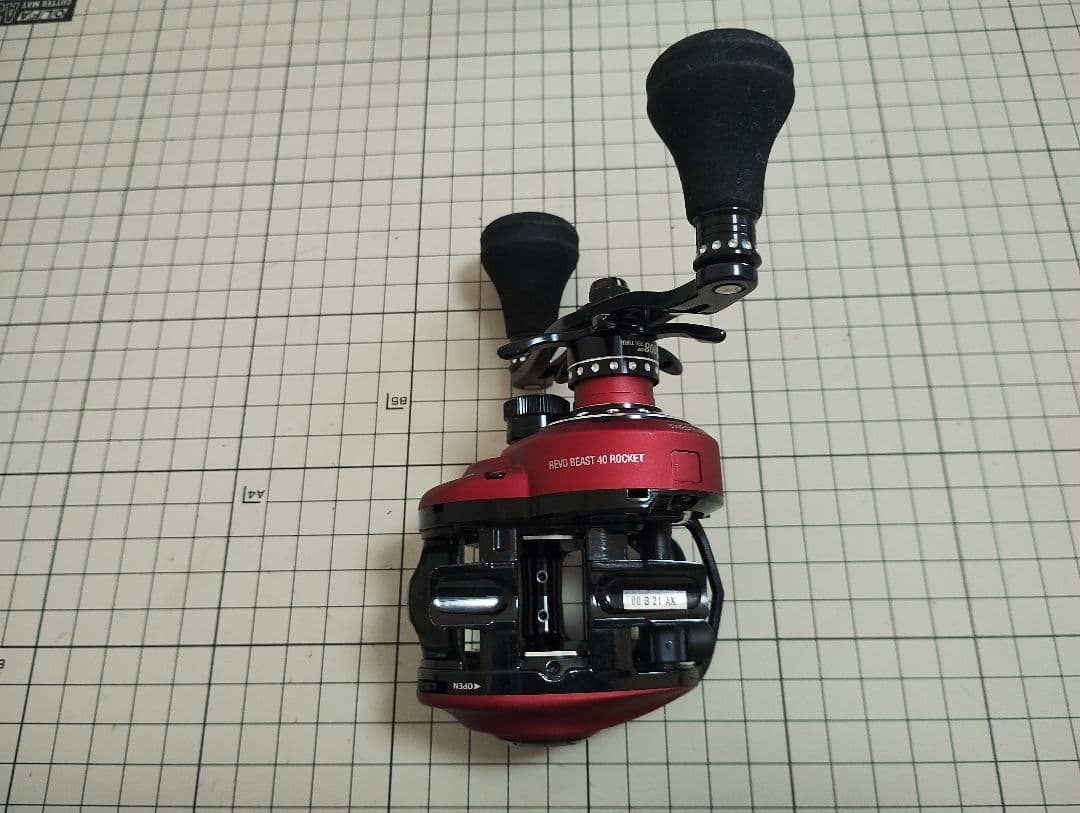 リール Abu Garcia REVO BEAST ROCKET 9.2:1