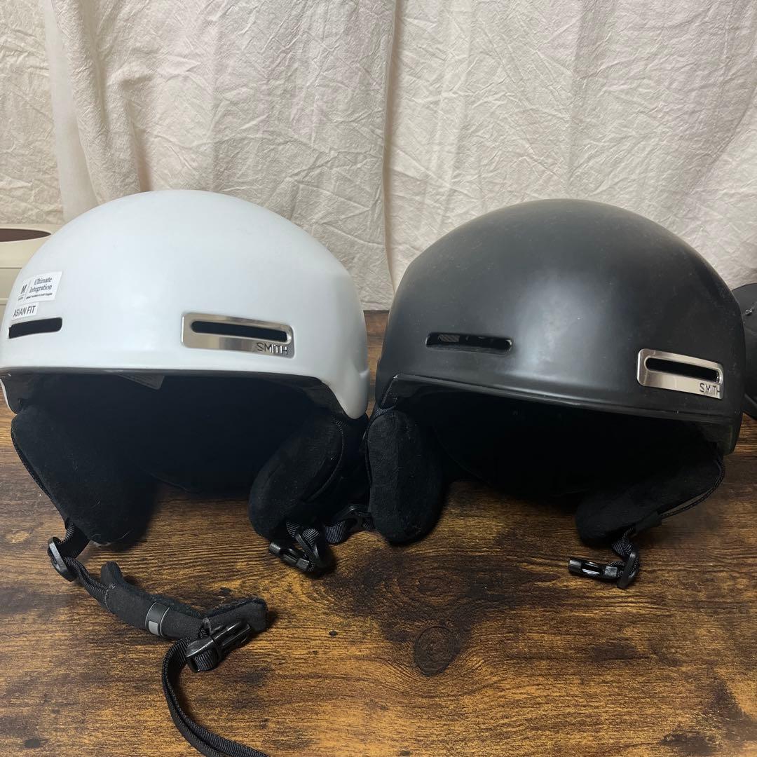 スノーボードヘルメット　Mサイズ　白　黒