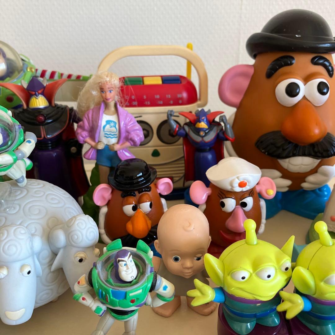 トイストーリー　ディズニー　ピクサー　フィギュア