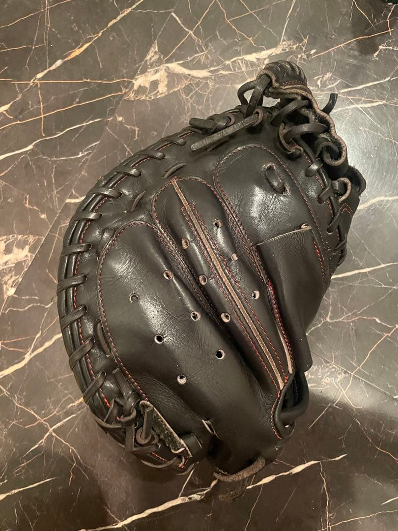【生産終了メーカー】キャッチャーミット　硬式　アンダーアーマー 捕手用