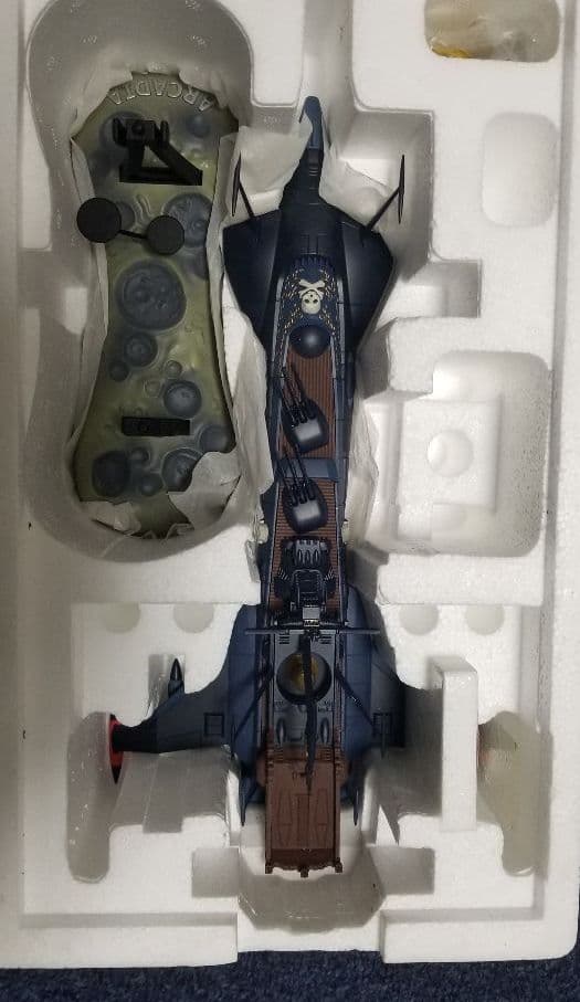 キャプテン・ハーロック、アルカディア号、 完成品、アオシマ製、新品、未使用