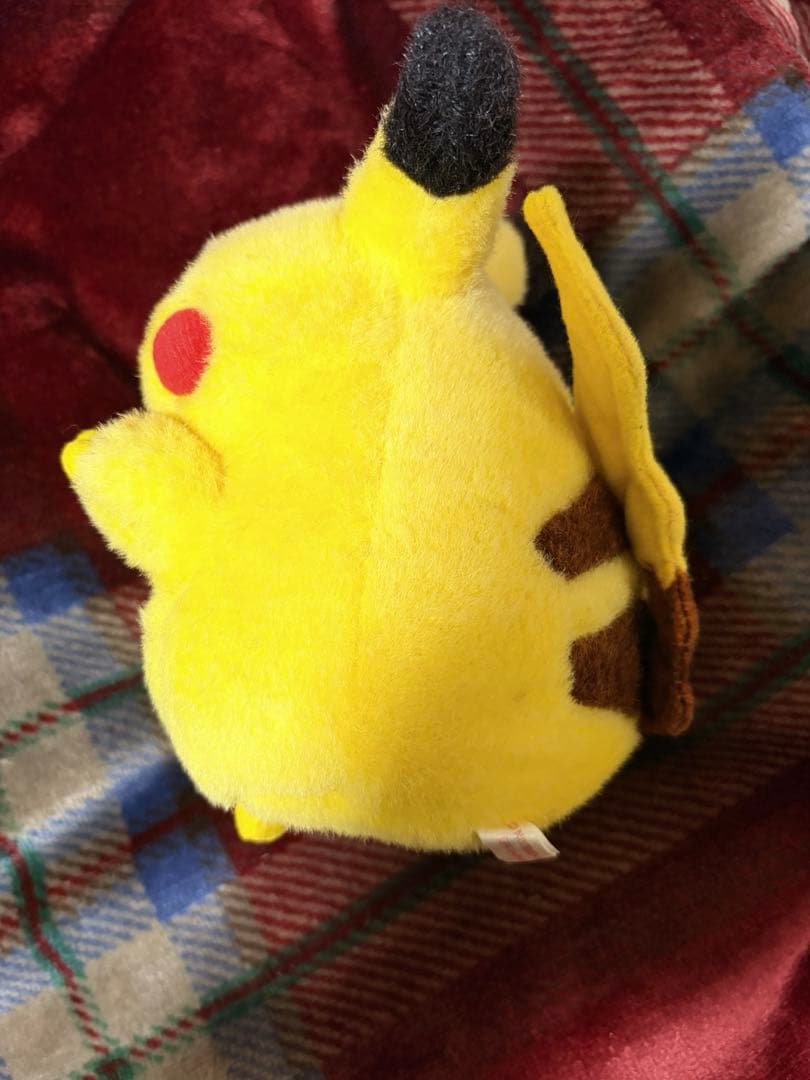 TOMY製　レトロ　ピカチュウ　ぬいぐるみ