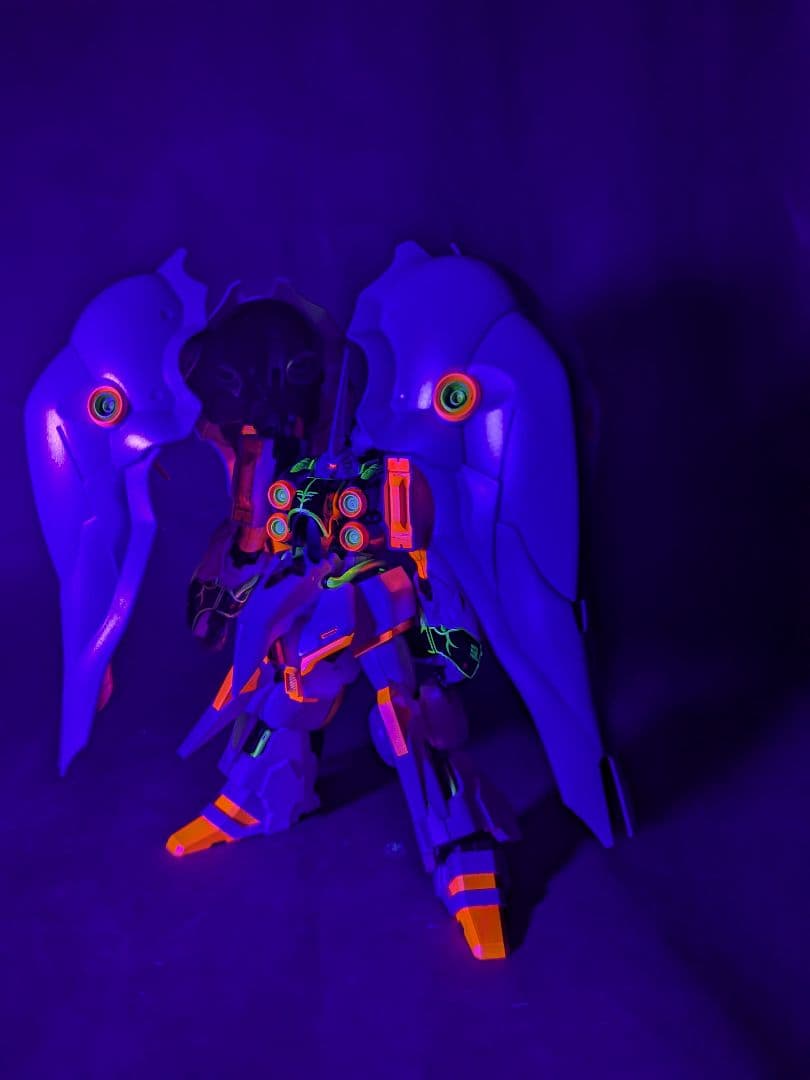 HGハマーン・カーン専用クシャトリヤ（キュベレイカラー）全塗装完成品