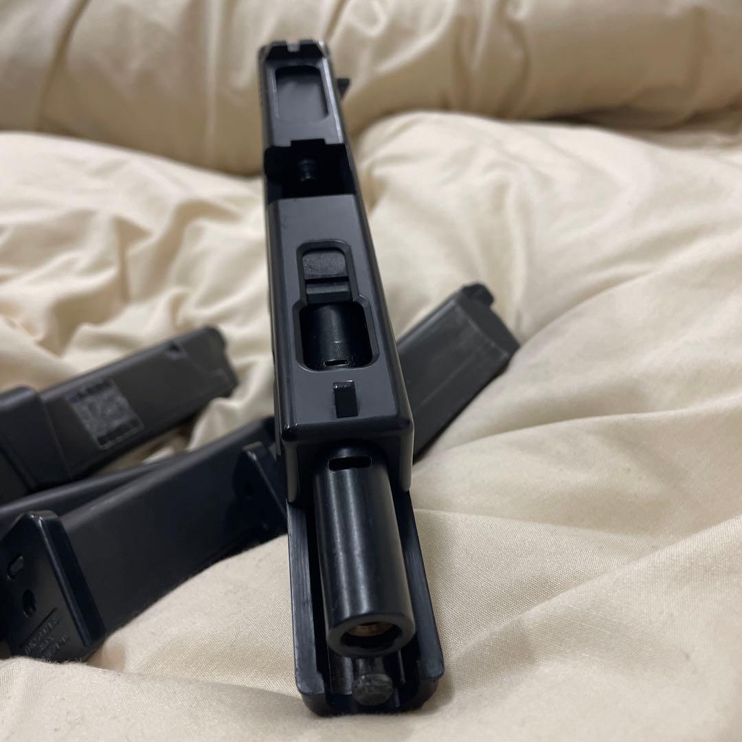 東京マルイ　Glock18 ガスガン 3マガジン付き