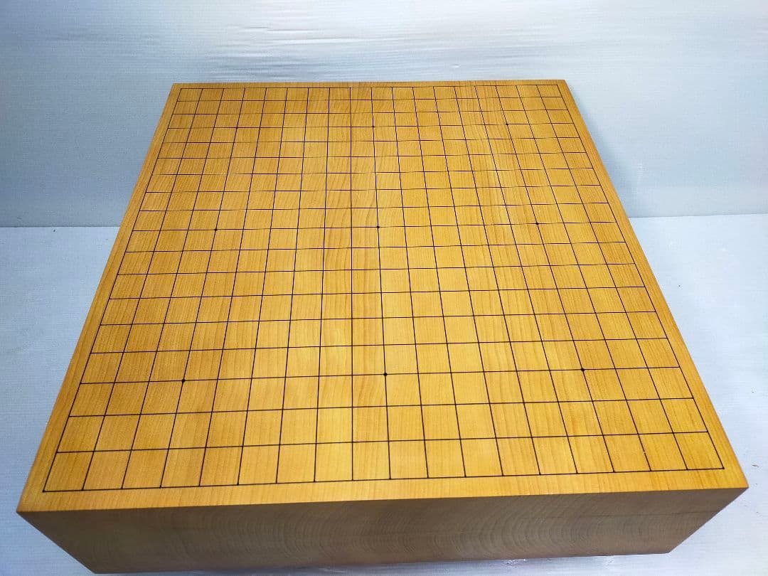 【至福の一局】囲碁盤 足付 木製 4寸 厚12.5cm 美木目 ヘソ有 本格派