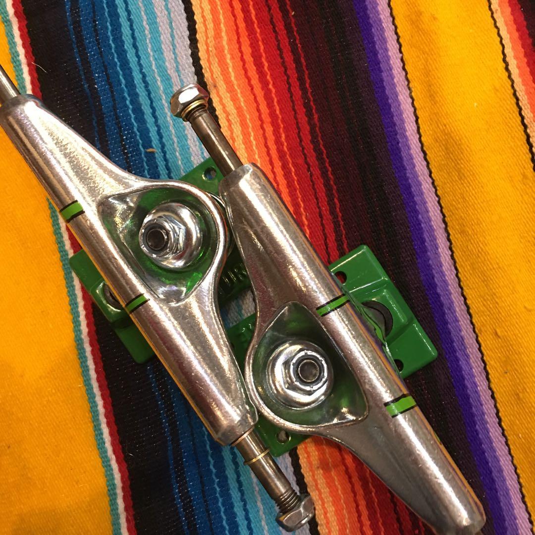 ventureベンチャー　スケートトラック　グリーンベース5.2HI