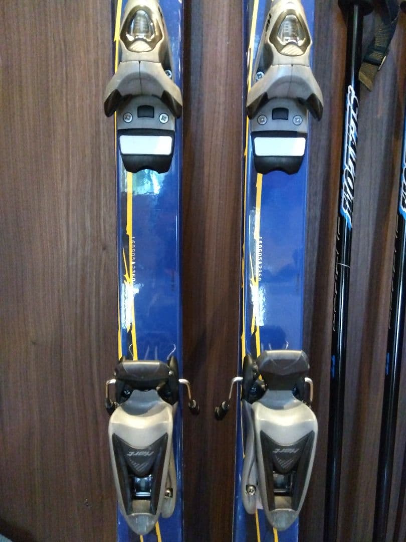 お買い得品‼️KAZAMA/学生・男女兼用/スキーセット/メンテ・WAX済み✔