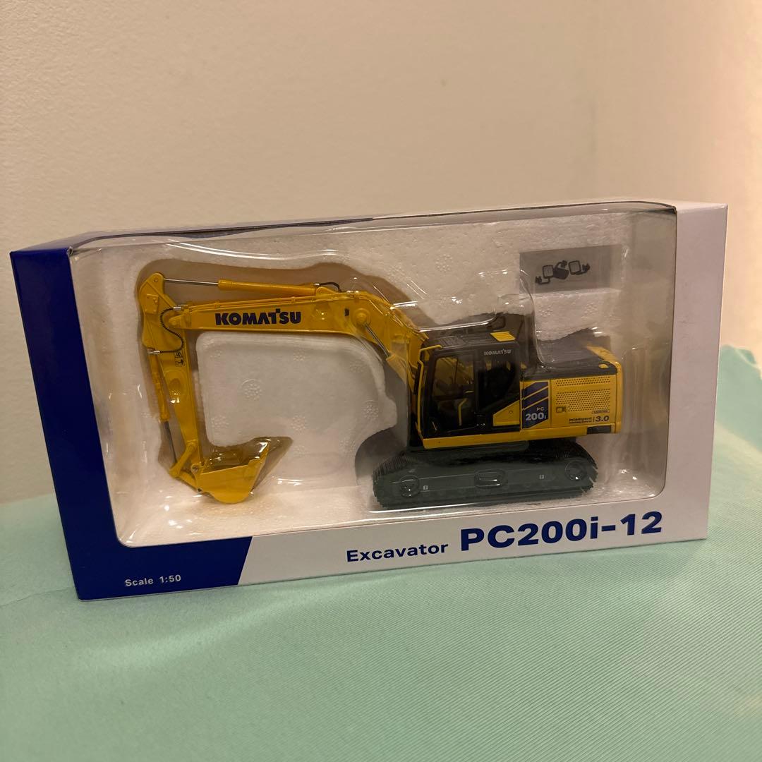 KOMATSU PC200i-12 油圧ショベル　ミニチュア 1:50