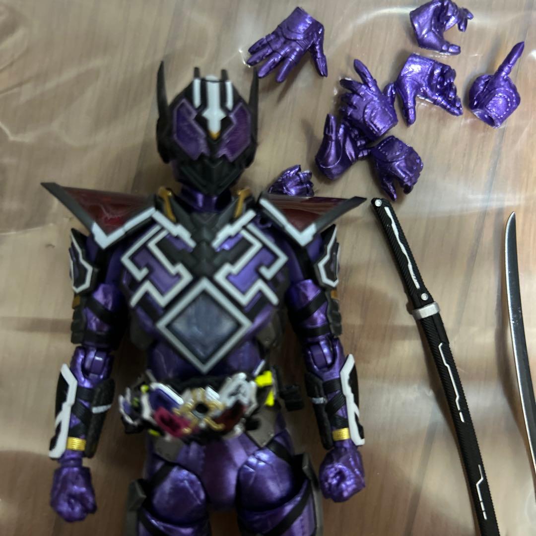 S.H.Figuarts フィギュアーツ 仮面ライダー滅　スティングスコーピオン