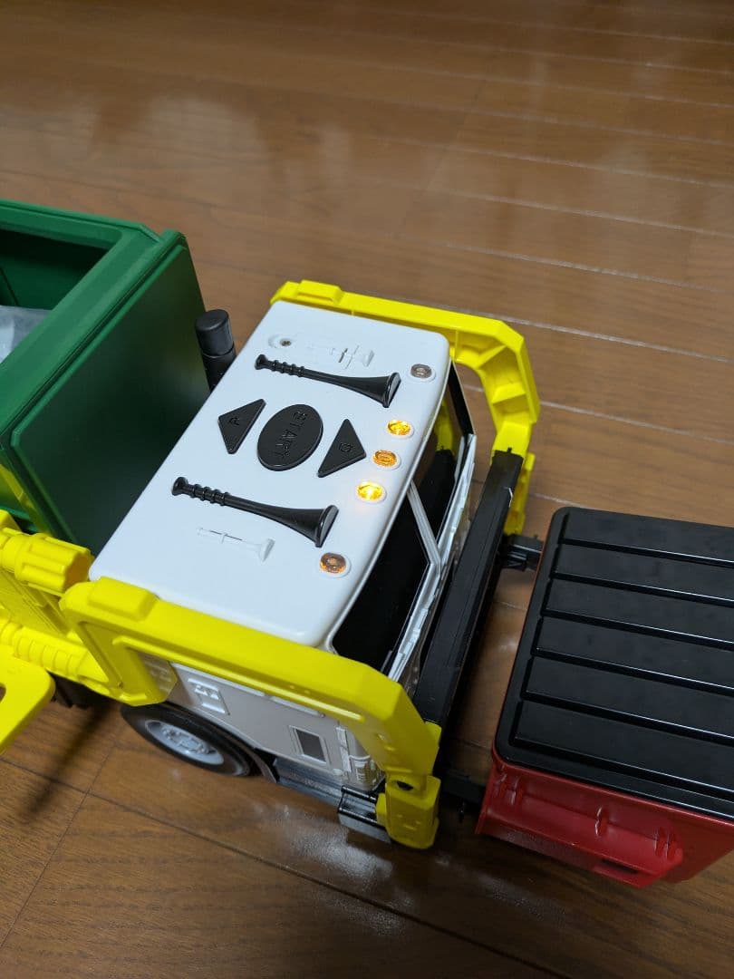 ごみ収集車 おもちゃ アメリカ Garbage Truck