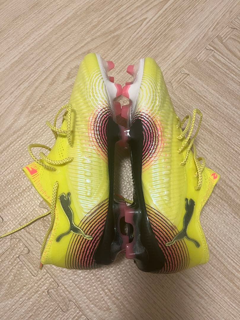 PUMA サッカースパイク　フューチャーアルティメットFG 天然芝用