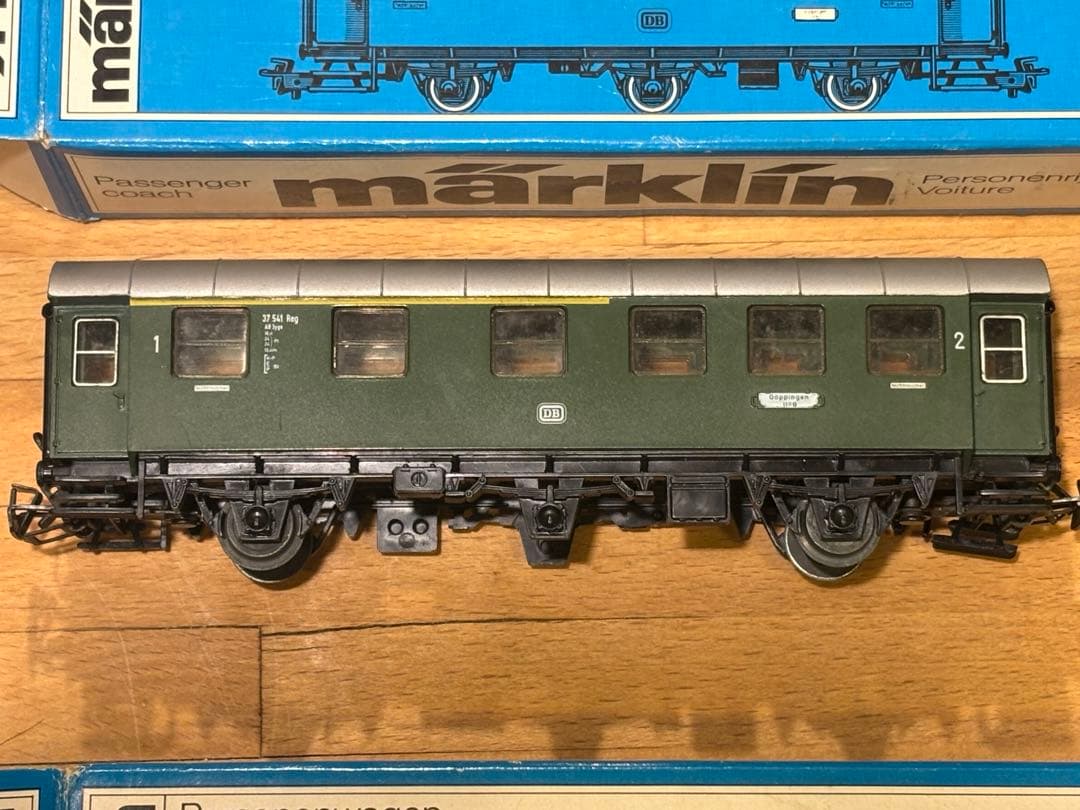 HOゲージ メルクリン　蒸気機関車　客車4両セット